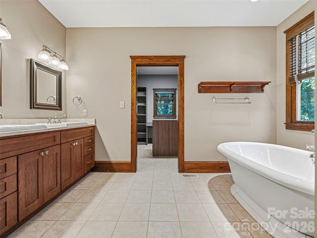 1606 Olmsted Drive, Asheville, NC 28803