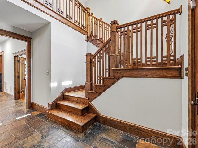 1606 Olmsted Drive, Asheville, NC 28803