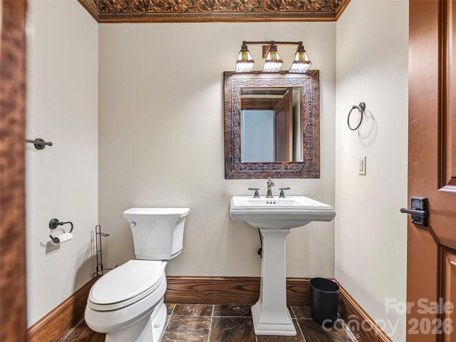 1606 Olmsted Drive, Asheville, NC 28803