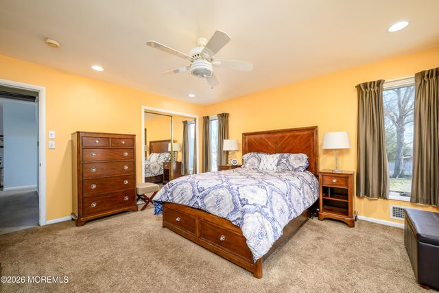 43 Westbrook Road, Howell, NJ 07731