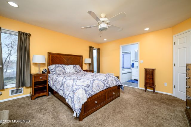 43 Westbrook Road, Howell, NJ 07731