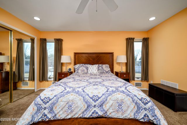 43 Westbrook Road, Howell, NJ 07731