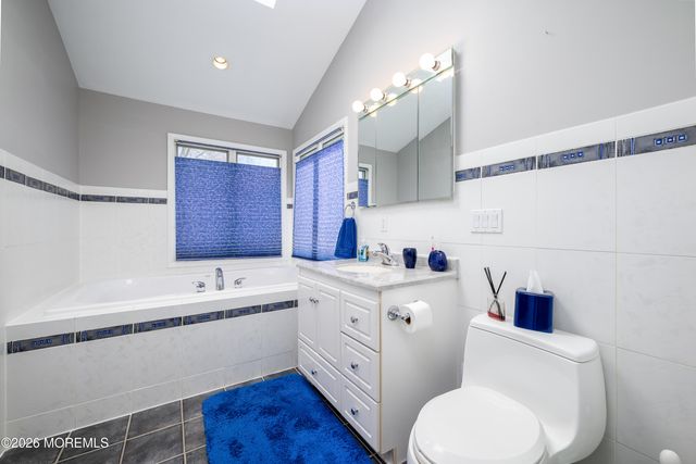 43 Westbrook Road, Howell, NJ 07731