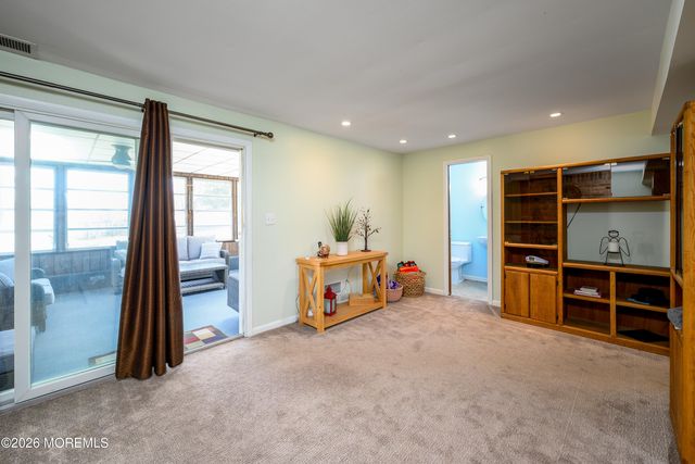 43 Westbrook Road, Howell, NJ 07731