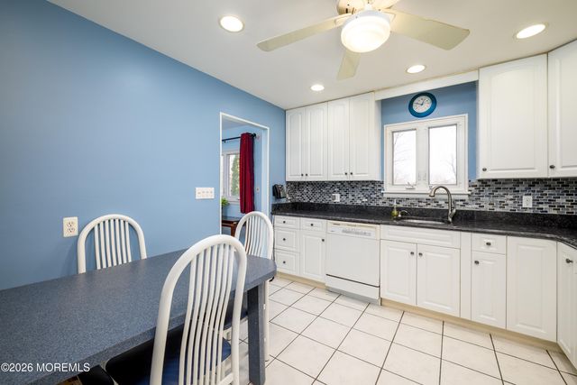 43 Westbrook Road, Howell, NJ 07731