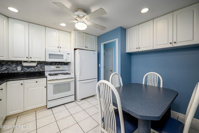 43 Westbrook Road, Howell, NJ 07731