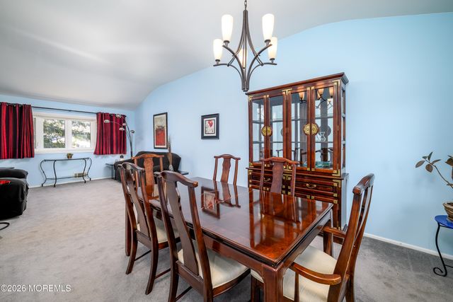 43 Westbrook Road, Howell, NJ 07731