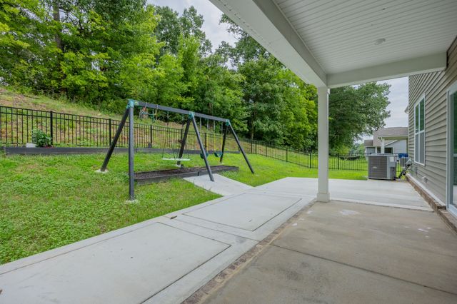 1071 Ross Farms Blvd, Clarksville, TN 37043