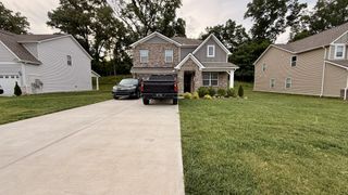 1071 Ross Farms Blvd, Clarksville, TN 37043