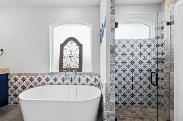 204 Martin Drive, Granbury, TX 76049