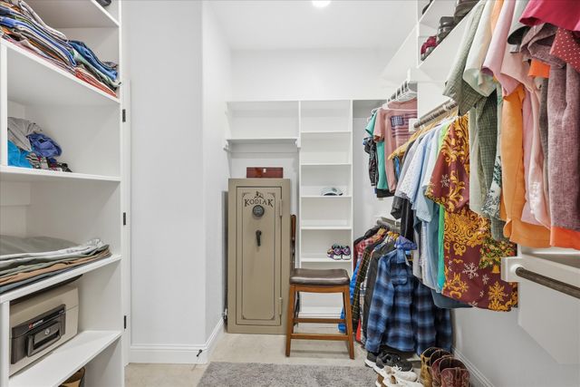 204 Martin Drive, Granbury, TX 76049