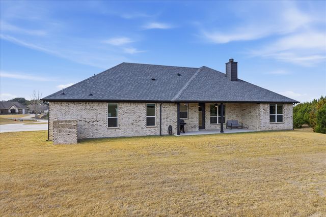 204 Martin Drive, Granbury, TX 76049