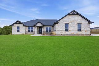 204 Martin Drive, Granbury, TX 76049