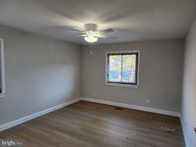 307 WOODHOLLOW DR, Marlton, NJ 08053