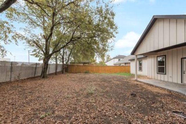 2729 Pike Drive, Lancaster, TX 75134