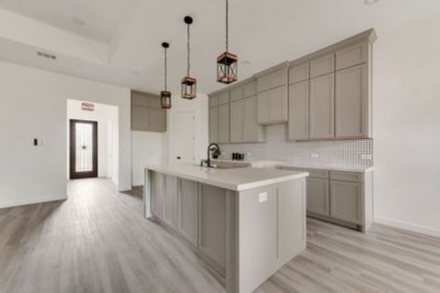 2729 Pike Drive, Lancaster, TX 75134