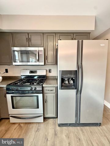 530 WYATT DR, Blandon, PA 19510