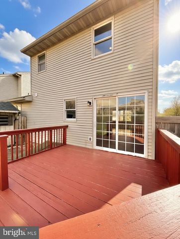 530 WYATT DR, Blandon, PA 19510