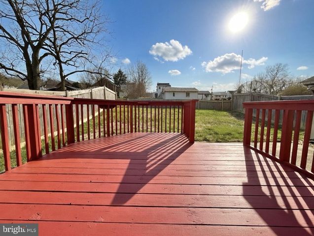 530 WYATT DR, Blandon, PA 19510