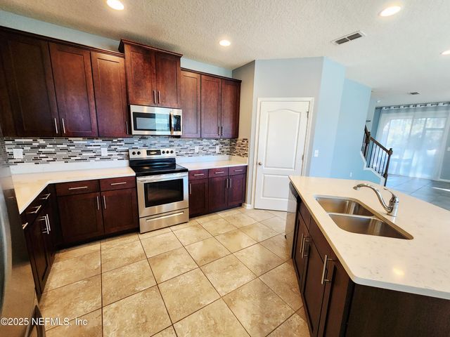 99 BUSH Place, St. Johns, FL 32259