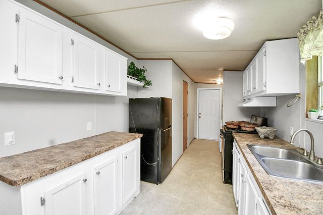 50 Private Road 2055 Road, Hull, TX 77564