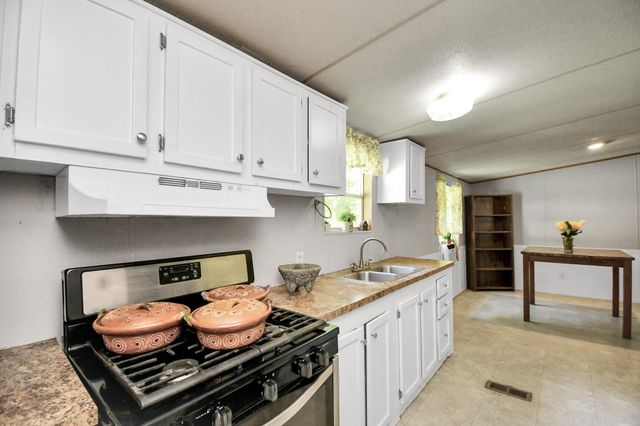 50 Private Road 2055 Road, Hull, TX 77564