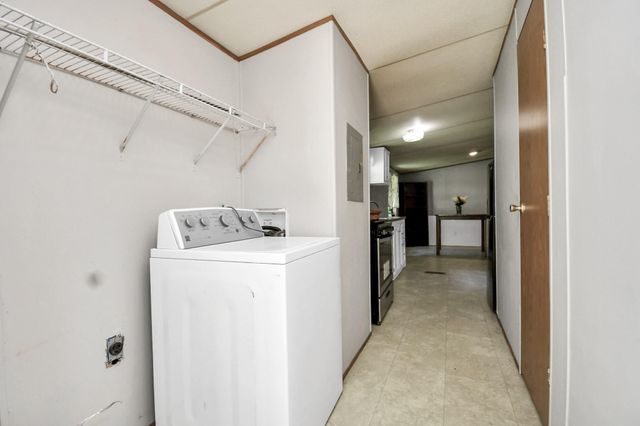 50 Private Road 2055 Road, Hull, TX 77564