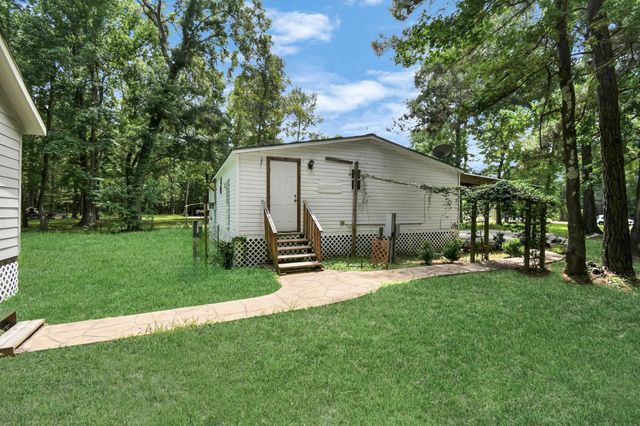 50 Private Road 2055 Road, Hull, TX 77564