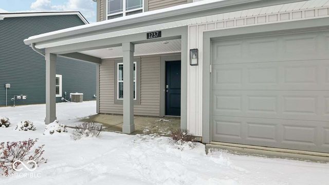 1128 Phillips Drive, Greenfield, IN 46140