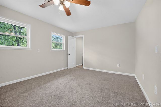 5595 S 4405 Road, Locust Grove, OK 74352