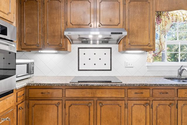 3007 Charwood Place, Raleigh, NC 27612