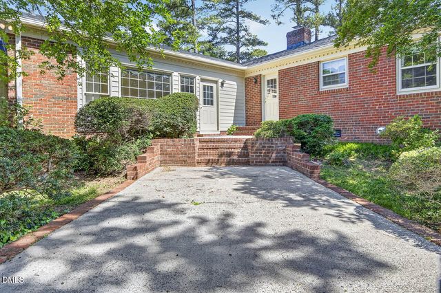 3007 Charwood Place, Raleigh, NC 27612