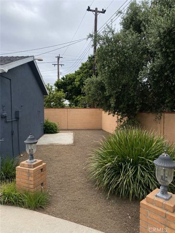 918 N Cleveland Street, Orange, CA 92867