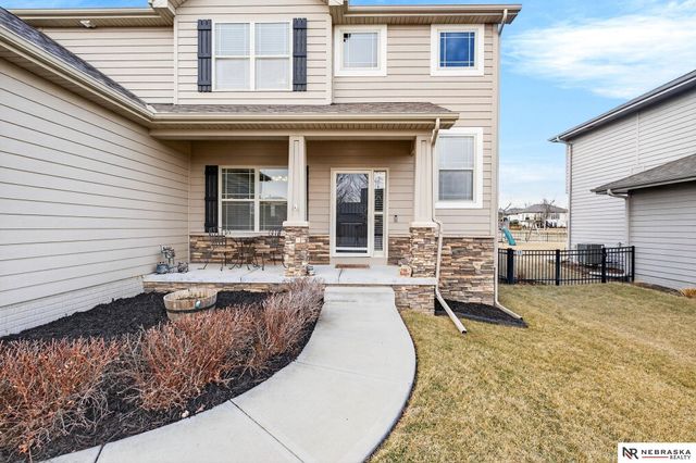 6418 N 163rd Street, Omaha, NE 68116