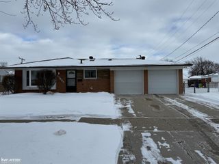 17485 Hans Drive, Fraser, MI 48026