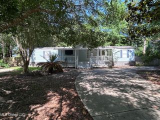 2328 E Simmons Bayou Drive, Ocean Springs, MS 39564