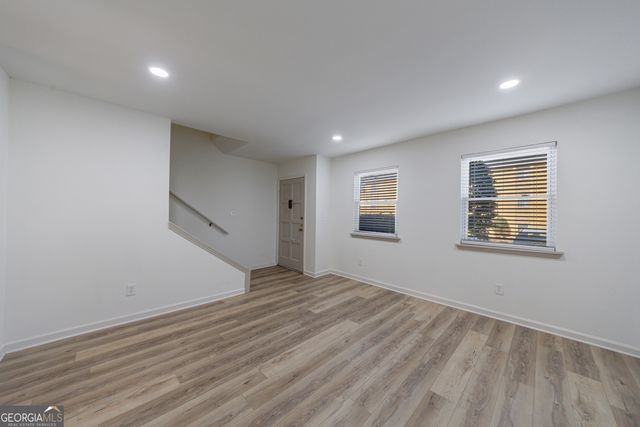 2386 Lawrenceville Highway, Decatur, GA 30033