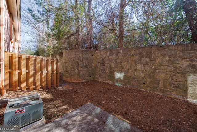 2386 Lawrenceville Highway, Decatur, GA 30033