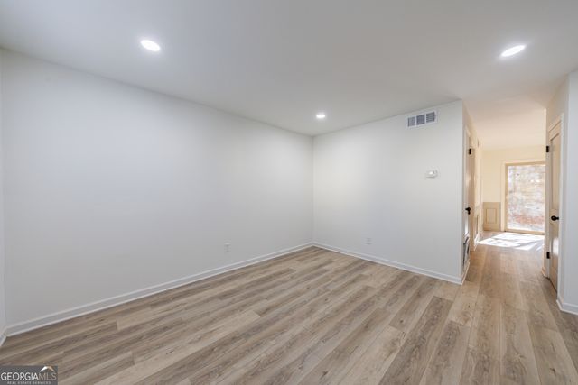 2386 Lawrenceville Highway, Decatur, GA 30033