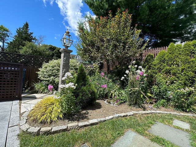 8 Hersey St. 3, Salem, MA 01970