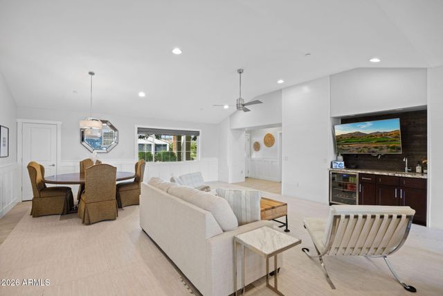 3621 N KACHINA Lane, Scottsdale, AZ 85251