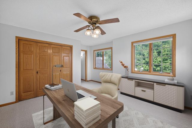 2032 Fox Valley Drive SW, Rochester, MN 55902