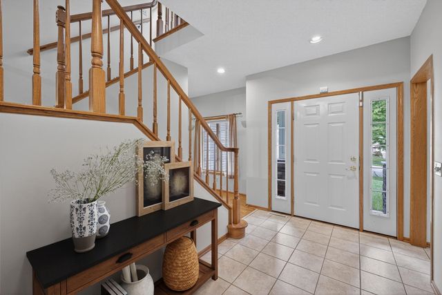 2032 Fox Valley Drive SW, Rochester, MN 55902