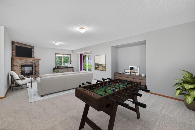 2032 Fox Valley Drive SW, Rochester, MN 55902