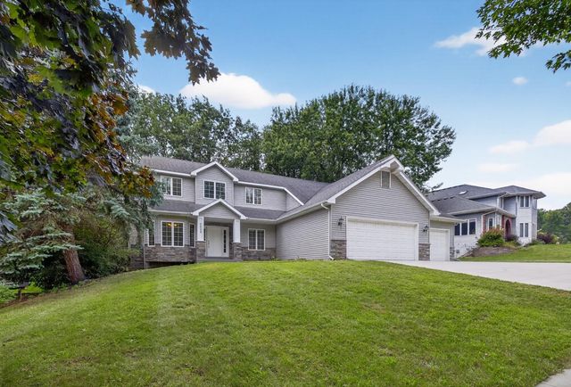 2032 Fox Valley Drive SW, Rochester, MN 55902