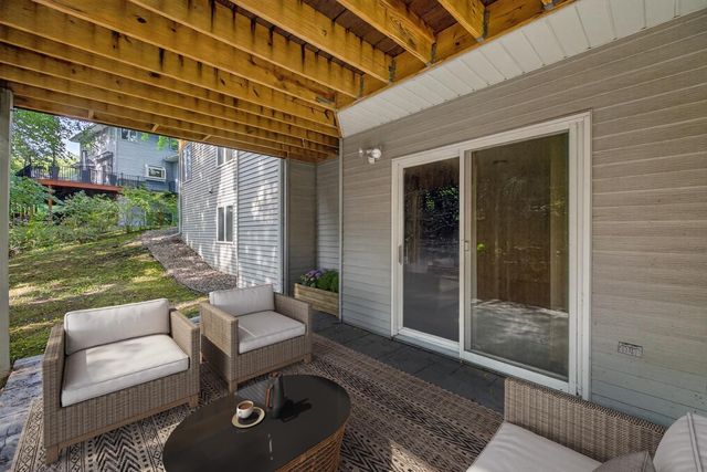 2032 Fox Valley Drive SW, Rochester, MN 55902