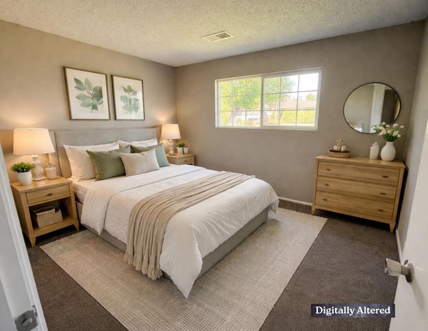 1272 Bullard Avenue, Clovis, CA 93612