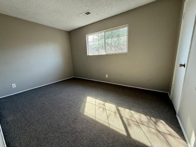 1272 Bullard Avenue, Clovis, CA 93612