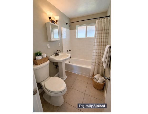 1272 Bullard Avenue, Clovis, CA 93612