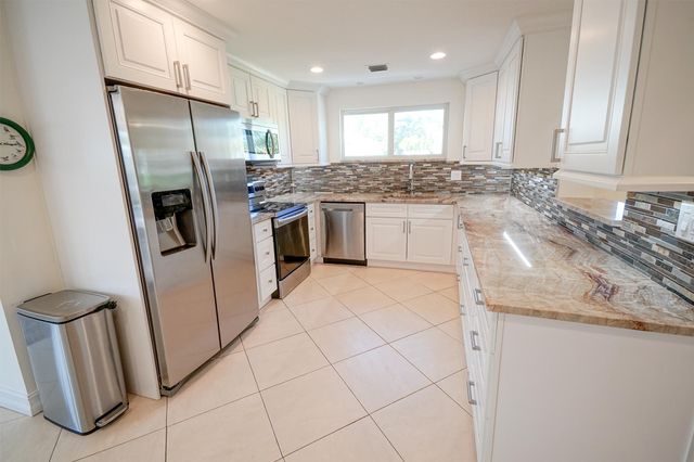 3216 Karen Drive, Delray Beach, FL 33483